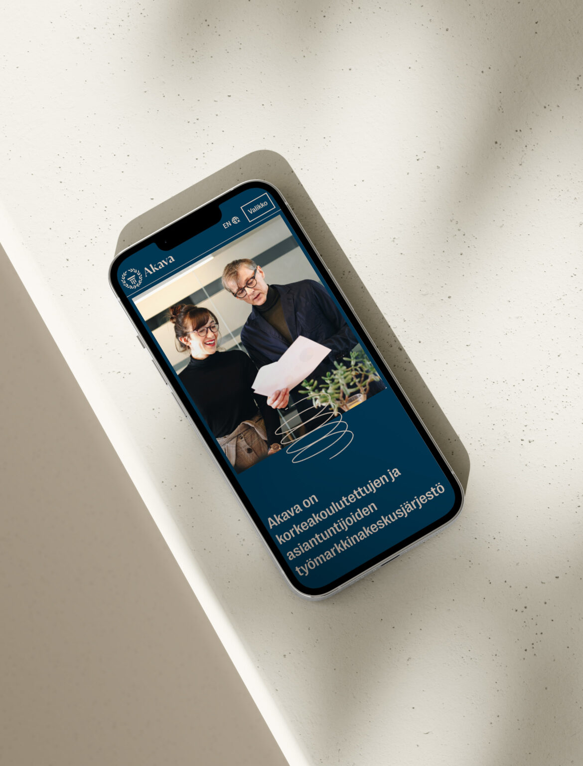 Akavan WordPress-verkkopalvelu mobiilinäkymässä, toteutus redandblue