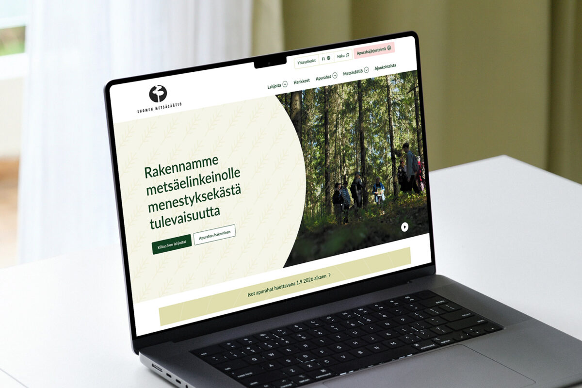 Suomen Metsäsäätiön verkkosivusto kannettavan tietokoneen näytöllä